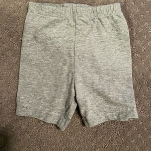 Tight fitting gray shorts (12M)